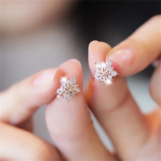 2025 New Fashion Snowflake Zircon Stud Earrings for Women Shiny Crystal Mini Delicate Earring Ear Accessories Christmas Gifts