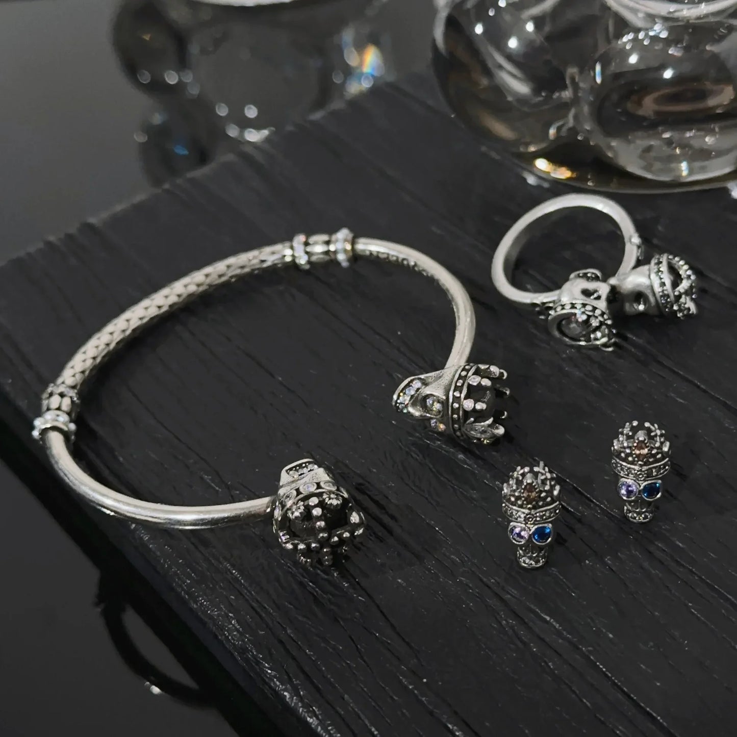 Trendy Ins Sensibility Cold Design Skull Earring Ring Bracelet For Men And Women Same Style Earrings Ringins Trendy New Wholesal