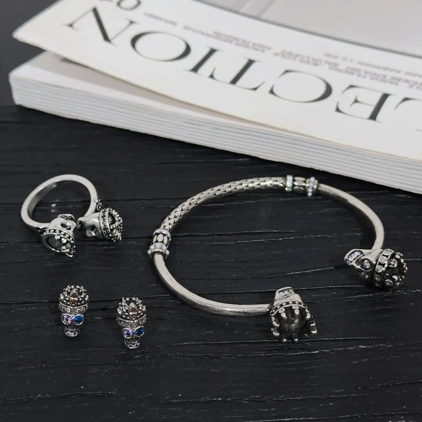 Trendy Ins Sensibility Cold Design Skull Earring Ring Bracelet For Men And Women Same Style Earrings Ringins Trendy New Wholesal